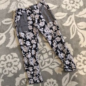 American Eagle Black and White Flowy Pants